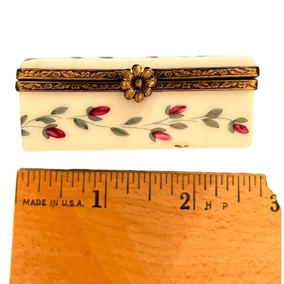 Vintage Limoges Roses and Buds Hinged Shoebox w/ Pink High Heels inside - RARE! - Picture 3 of 7